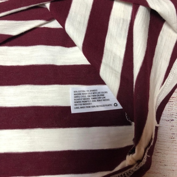 Universal Thread Ruffle Sleeve Striped Top Size M - Picture 4 of 7